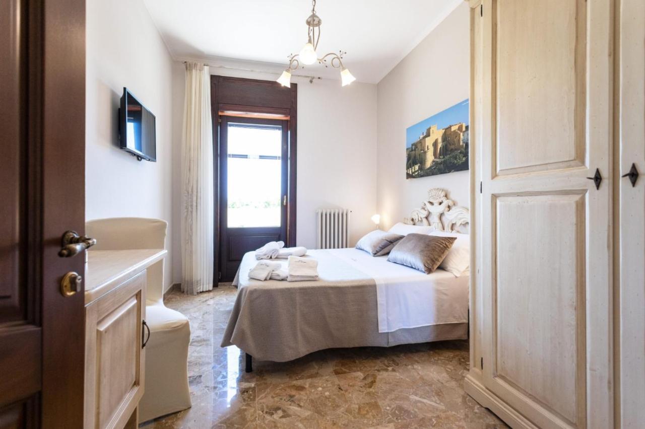 B&B Domus Japigia Удженто Экстерьер фото